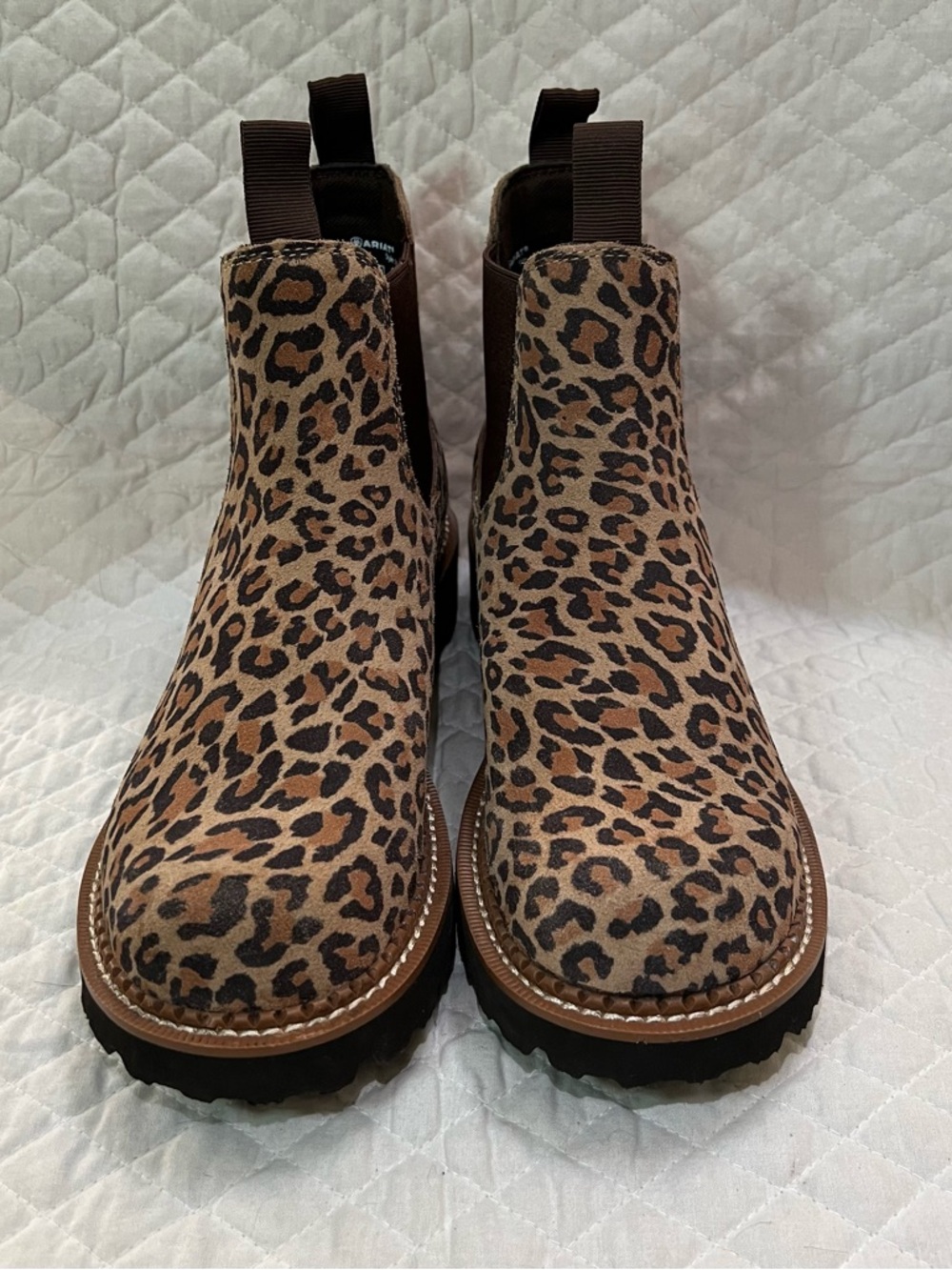 Ariat Fatbaby Chelsea Western Boot in Cheetah Print - Picture 2 of 12